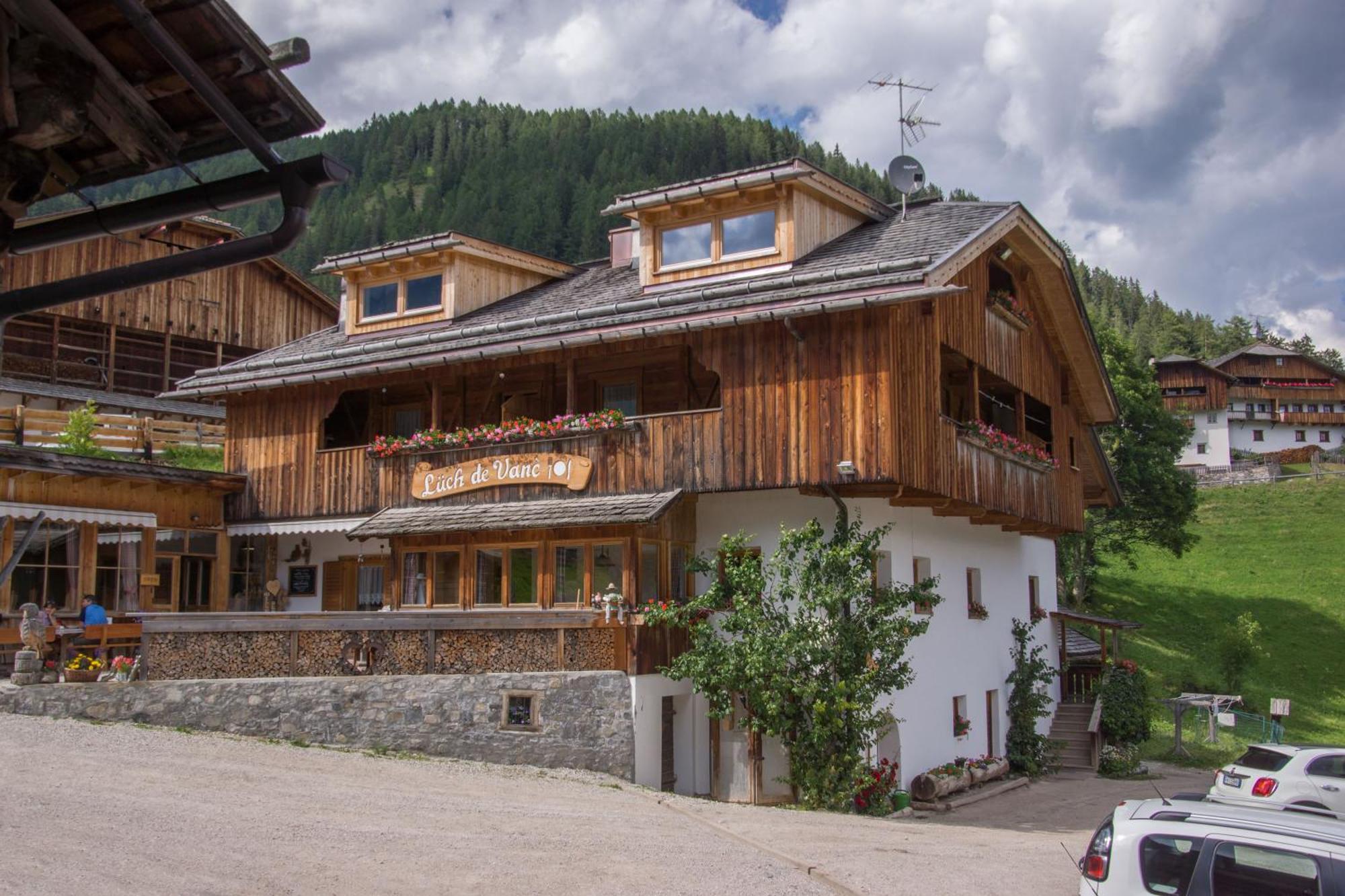 Agriturismo Luech De Vanc سان مارتينو-إن-باديا المظهر الخارجي الصورة
