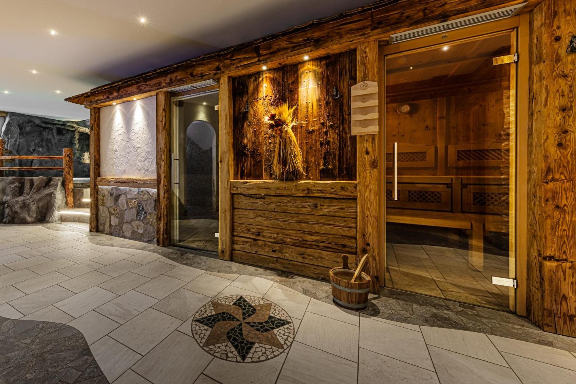 Agriturismo Luech De Vanc سان مارتينو-إن-باديا المظهر الخارجي الصورة